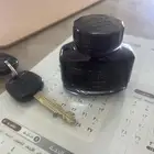 علبة حبر أسود
