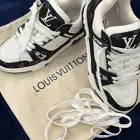 شوز LV درجة اولى جودة جدا  عاليه ( المقاس 39 )