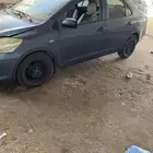 للبيع يارس 2010 يبي لها مكينة