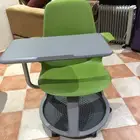 كرسي مع طاوله متصلين