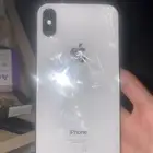 ايفون XS شغال فيه ايكلاود