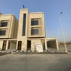 للبيع شقة دورثاني مع سطح مستقل مصعد شغال بالضيافةمن 540 الف
