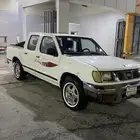 للبيع داتسن 99 مسقطه بدون استماره