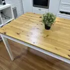 طاولة اربع اشخاص