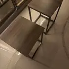 طاولة خدمة نظيفه جدا