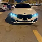 للبيع BMW 530i Mموديل 2022