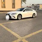 للبيع لكزس ES350 مديل 2019 فيه سي سي