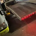 سطحه جده لنقل السيارات