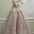 فستان عروسة ولوحة زواج