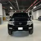 للبيع لاندكروزر 2008 اسود