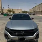 للبيع طوارق R-line -فل كامل أعلى فئة  black edition