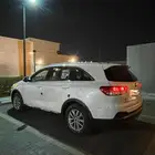 سورنتو 2016 ابيض لؤلؤي وكالة