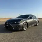 لكزسES 350عبداللطيف جميل