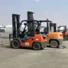 رافعة شوكية (فوركلفت) forklift للإيجار