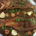 سمكنا والجمبري طازج ولذيذ على الشرط نوصلك