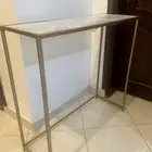 طاوله ذهبيه استقبال