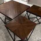 3 طاولات بحالة ممتازة جدا