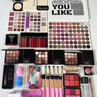 عرض مكياج مجموعة السعاده