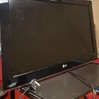 شاشه مع طوالتها