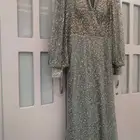 فستان للبيع