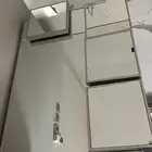 طاوله كبيره وأربع خدمه و طاولتين زاويه وطاولة شاشه