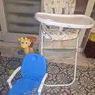 كرسي طعام والعاب