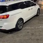 كيا كرنفال للبيع 10 ركاب للبيع ديزل ديزل