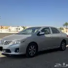 للبيع  تويوتا كورولا 2013   نص فل