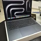 للبيع ماك بوك اير M2 نضيف اخو الجديد