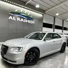 كرايزلر C300 فضي 2021 عداد 31 لدى معرض(عبيد الرشيدي)
