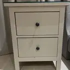 طاولة سرير جانبيه