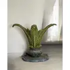 طاولة ضيوف مميزة على شكل زهرة