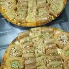 بقلاوه. متوفر حشوات مختلفة