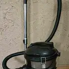 مكنسة كهربائية 1800W