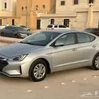 للبيع هيونداي اللنترا 2020 مكينة كبيرة 2.0