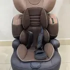 كرسي أطفال للسيارة