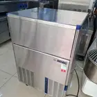 ايس ميكر صانعة ثلج SlMARG ايطالي شبه جديد