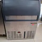 ايس ميكر صانعة ثلج 100 ك ايطالي مستعمل نظيف