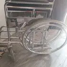 كرسي متحرك جديد