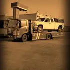 سطحة لسحب ونقل السيارات الجديده والقديمه والمصدومة