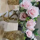 مزهريات او فازات للبيع مع الورد بحاله جيده جدا