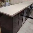 للبيع دولاب مطبخ أرضي مع رخام صناعي