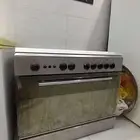 أعرض لكم فرن و فريزر