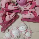 زلاجات بكامل اداواتها