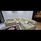كنب من هوم بوكس وتم تنجيده ومازال نفس الدعسه