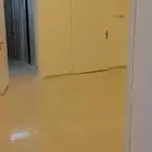 شقه 3 غرف ومطبخ وحمامين وصاله جديده تماما