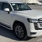 للبيع ... تويوتا لاندكروزر جكسار 4 موديل 2025 جديد