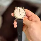 ساعة للبيع استعمال يوم واحد