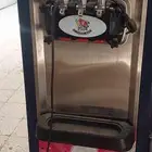 مكينه ايس كريم بكامل اغراضها