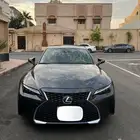 لكزس IS 2021